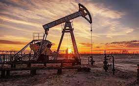 النفط يقترب من أعلى مستوياته في 3 أسابيع - معلومات مباشر