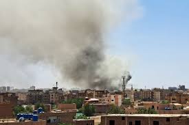 السودان اليوم.. "الدعم السريع" تتهم الجيش بقصف وتدمير القصر الجمهوري  وإحصائية جديدة للقتلى والنازحين | أخبار | الجزيرة نت